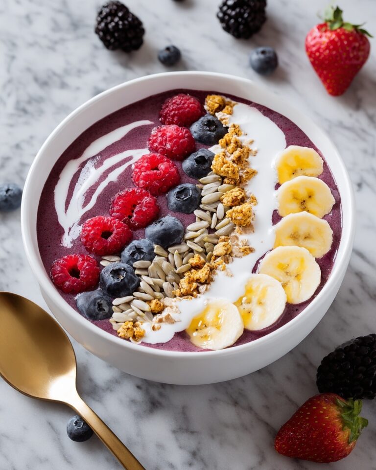 Berry and Yogurt Smoothie Bowl Recipe
