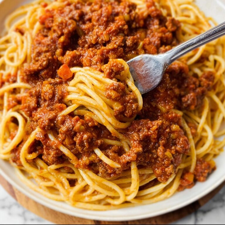 Hearty Spaghetti Bolognese with Rich Meat Sauce Recipe