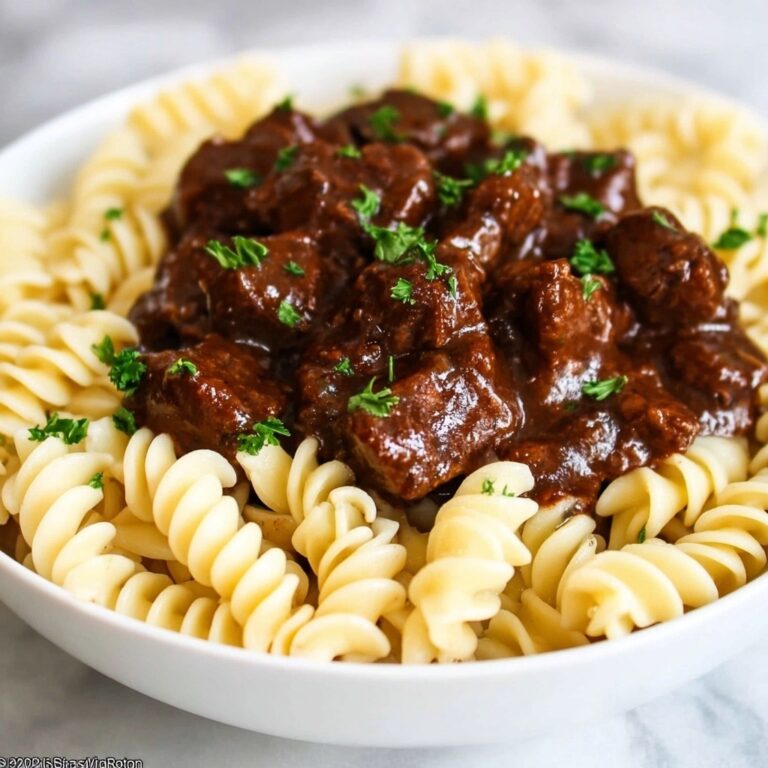 Easy Crockpot Beef Tips & Noodles Recipe